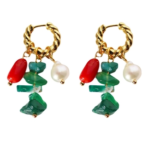 Gold-plated twist hoop earrings with baroque pearls and natural stone beads