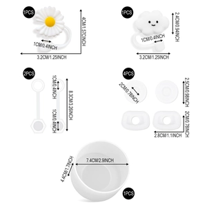 Vista dettagliata delle dimensioni degli accessori in silicone per tazze, tappi e coperture.