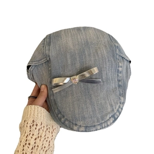 Y2K vintage denim beret in light blue with silver bow and pink heart gemstone