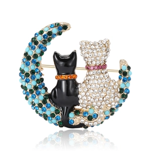 Fashion Alloy Brooch With Rhinestone Cats Sitting On Crescent Moon Vintage Style Decorative Pin For Women