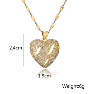 Golden heart pendant size guide with measurements 2.4cm by 1.9cm and 6g weight details