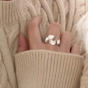 925 Sterling Silver Mobius Ring Irregular Twisted Wave Ribbon Matte Frosted Adjustable Jewelry For Women