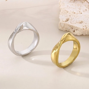 Minimalist Irregular Stainless Steel Ring For Women Elegant Gold Silver Plated Titanium Steel Fashion Jewelry Finger Ring