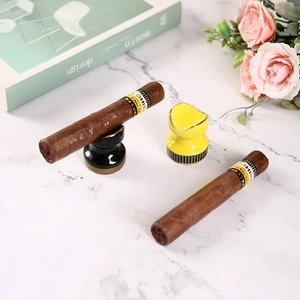 Ceramic Cigar Holder Stand Gilded Luxury Single Slot Portable Desktop Smoking Accessory Elegant Design