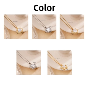 Detailed size and weight specs for gold and silver heart and clover pendant necklaces