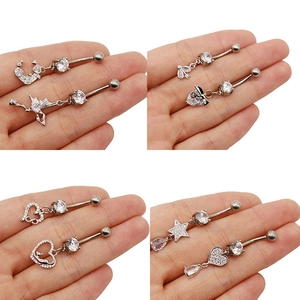 Sélection de piercings de nombril en acier inoxydable avec lunes et cœurs en zircone