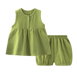Green two-piece baby girls gauze cotton summer pajamas set with sleeveless top and shorts