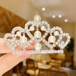 Pettine corona d'argento con strass scintillanti e perle bianche per bambine