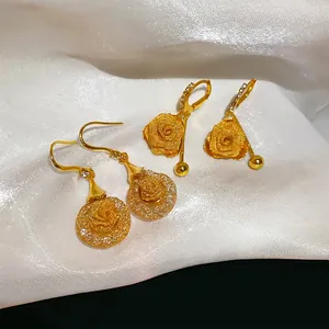 Elegant gold-plated rose earrings with sparkling zircon mesh and vintage palace style