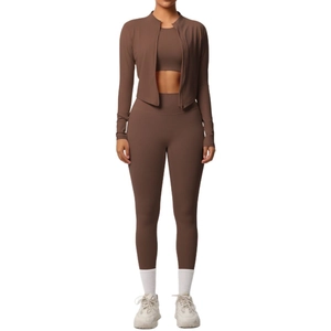 Damen Sport-Set 3-teilig mit Jacke, Crop-Top und Leggings in Kaffeebraun für Yoga