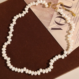 French Vintage Natural Freshwater Pearl Necklace For Women Titanium Steel Gold Plated Irregular Baroque Pearl Choker Necklace Jewelry