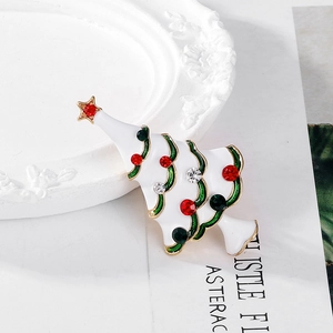 Exquisite Christmas tree brooch with white enamel, colorful rhinestones and gold alloy edge