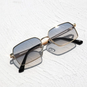 Fashionable gold metal geometric square sunglasses with gradient grey lenses for unisex style