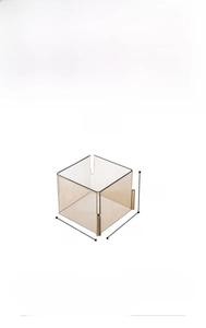 Detail showing dimensions and structure of the brown honeycomb storage grid divider