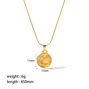 Vue détaillée du pendentif étoile carré de 17mm avec mesures de chaîne de 450mm