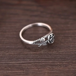 Vintage 925 sterling silver rose flower ring with antique finish and rope texture band