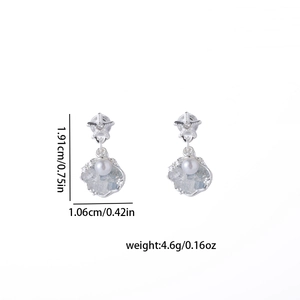 Detailed view of starfish pearl earrings with dimensions showing 1.91cm height and 1.06cm width