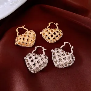 Heart Hoop Earrings Copper Hollow Mesh Lattice Weave Pattern Vintage Light Luxury Style Jewelry For Women