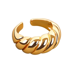 Anello a croissant in oro lucido con trama a spirale intrecciata e misura aperta