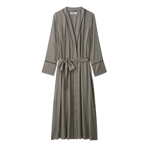 Elegante Satijnen Lange Mouwen Kamerjas Voor Dames Taupe V-Hals Contrast Piping Gordel Nachthemd Comfortabele Loungewear