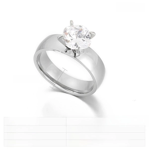 Gros plan sur une bague en acier de 6mm avec un grand oxyde de zirconium carré blanc