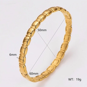 Minimalist gold block texture stainless steel bangle with 6mm width and luxury finish