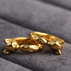 Exquisite S925 sterling silver leopard head earrings with textured gold plating