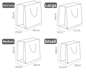 Size chart showing dimensions for large and small Christmas gift bags in centimeters