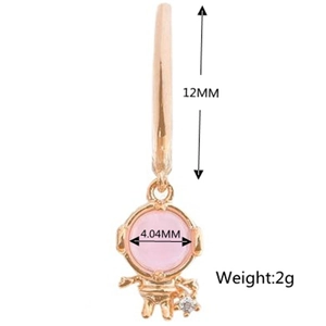 Macro detail of cute astronaut earrings with pink cubic zirconia and size dimensions