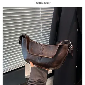 Vintage coffee brown hobo shoulder bag in soft leather with adjustable strap for women