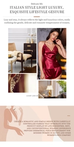 Détail du pyjama en satin bordeaux avec dentelle délicate au décolleté en V et texture soyeuse