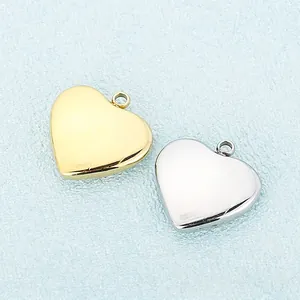 Polished gold and silver stainless steel heart pendants with mirror finish for jewelry