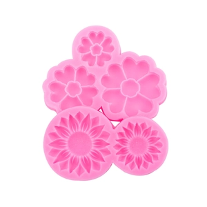 5-teiliges Set rosa Silikonformen mit Kirschblüten und Sonnenblumen für DIY-Handwerk