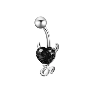 Piercing de ombligo plateado con corazón de diablo negro y detalles de cuernos pequeños