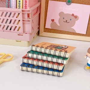 Set mit vier Mini-Spiralnotizbüchern mit süßen Bärenmotiven für Schüler und Kinder