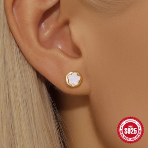 Luxurious S925 sterling silver white shell flower earrings with gold-plated edges