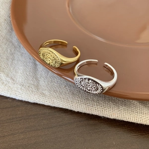 Minimalist 925 sterling silver sun and face totem rings in gold and silver finish