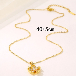 18K gold plated flower pendant necklace with cubic zirconia and 40+5cm adjustable chain