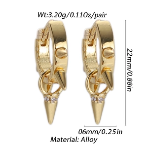 Detailed size specifications for 18K gold plated punk spike earrings with dimensions