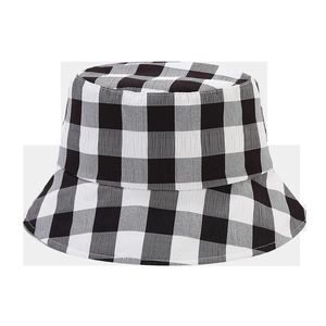 Détail du motif à carreaux noir et blanc sur un chapeau bob en coton respirant et léger