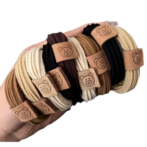 Elastische Haargummis mit Bärenmuster Set in Erdtönen wie Braun, Schwarz und Beige