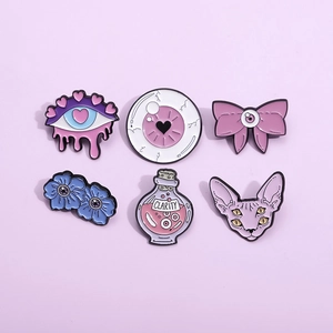 Set di sei spille in smalto gothic pastel con occhi mistici e boccetta di pozione