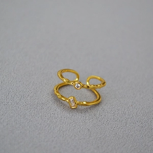 Anelli doppi in ottone placcato oro martellato con zirconi trasparenti, stile minimalista