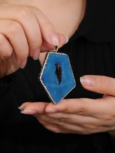 Handheld natural blue agate geode pendant with sparkling rhinestone frame and silver bail
