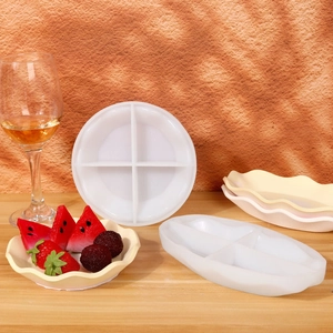 Détails des moules en silicone à bords ondulés avec séparateur pour plateau DIY