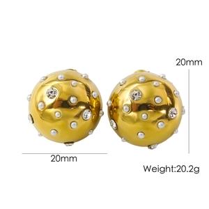 Luxuriöse 20mm goldene Kuppelohrringe mit weißen Perlen und Kristallen, 20,2g pro Paar