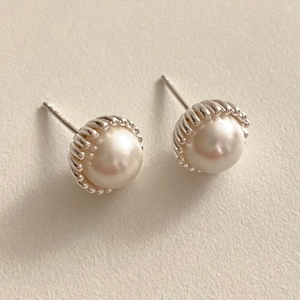 Classic 925 sterling silver pearl stud earrings with vintage twisted metal texture frame