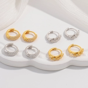 Boucles d'Oreilles Créoles Fleur en Argent Sterling 925 avec Zirconia pour Femmes Luxe Or Argent Plaqués Géométriques
