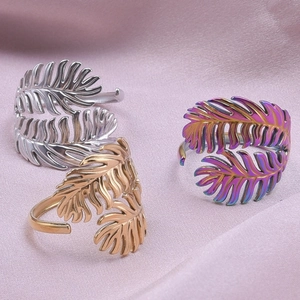 Leaf pattern adjustable stainless steel rings in silver, gold, and aurora finishes