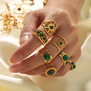 Vintage 18k gold plated stainless steel rings set with emerald green natural stones